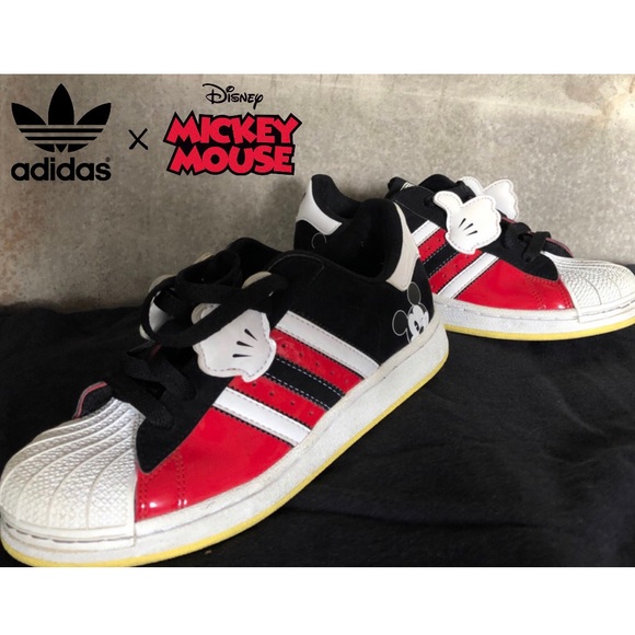 Disney Mickey Mouse x Adidas Superstar II Disney Mickey Mouse x Adidas Superstar II